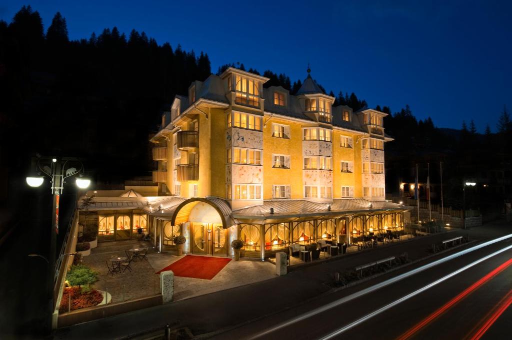 Alpen Suite Hotel at Night in Madonna di Campiglio