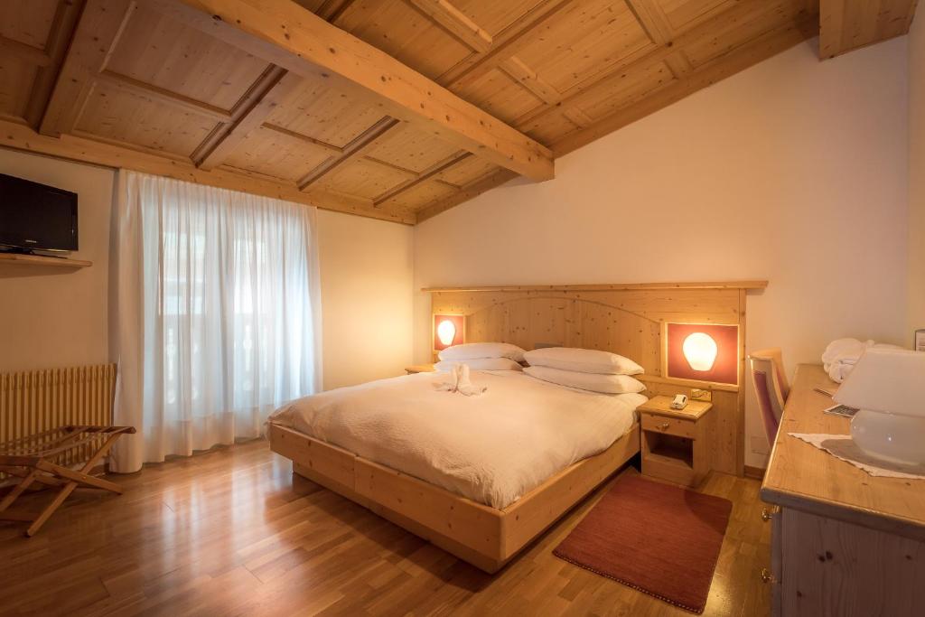 Classic Room at Hotel San Raphael in Madonna di Campiglio