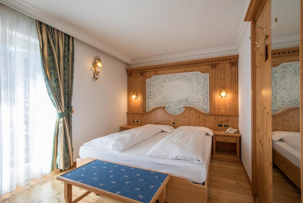 Double Classic Room at Hotel Chalet all'Imperatore in Madonna di Campiglio