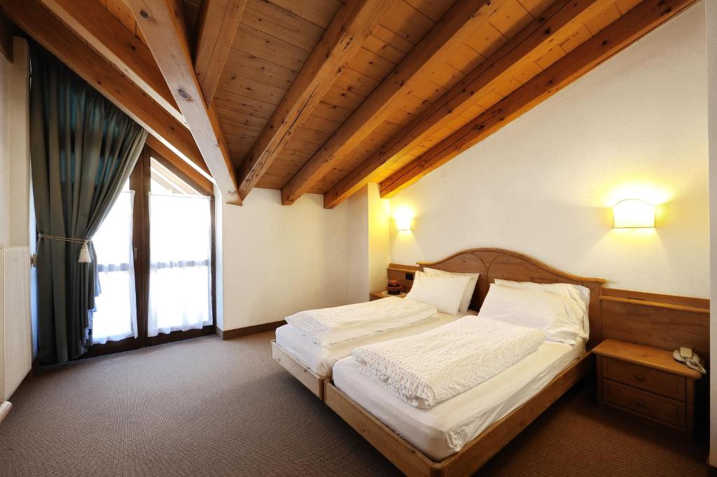 Double Classic Room at Hotel Montana in Madonna di Campiglio