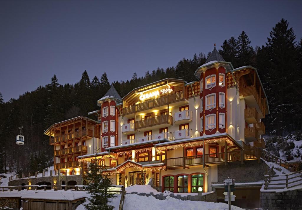 Hotel Cerana Relax at Night in Madonna di Campiglio