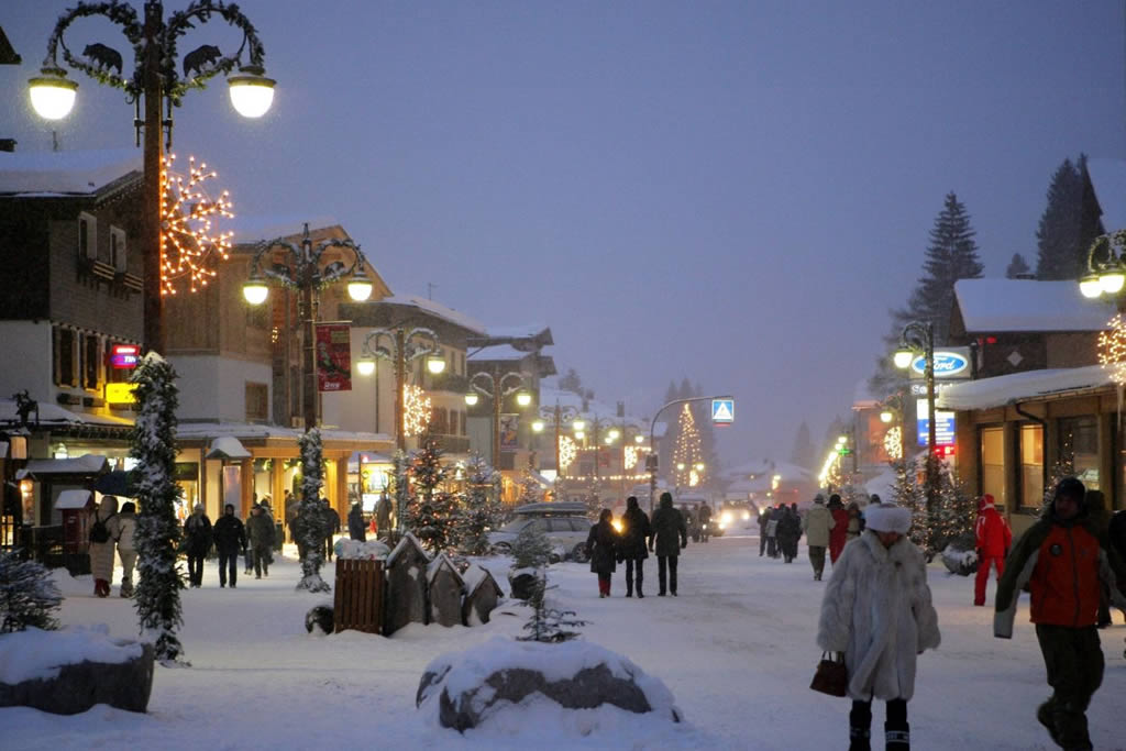 Madonna di Campiglio Town Centre at Night