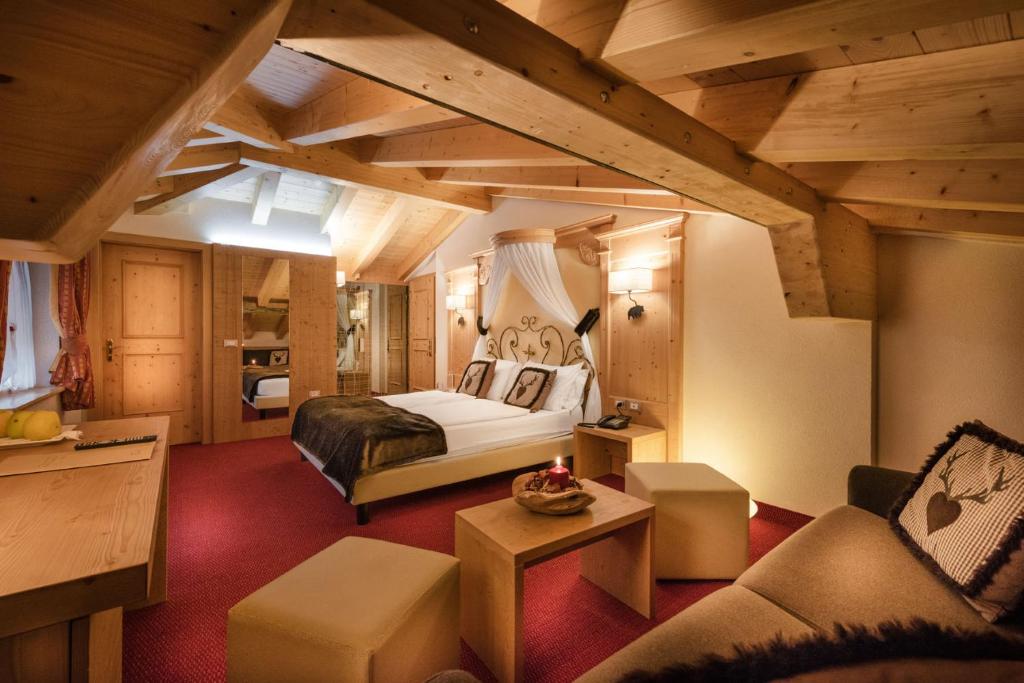 Suite at Sporthotel Romantic Plaza in Madonna di Campiglio