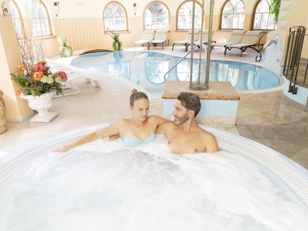 The Hot Tub and Pool at Hotel Bertelli in Madonna di Campiglio