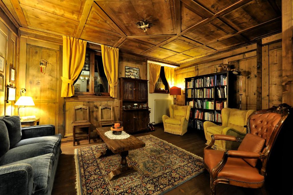 The Library Lounge at Hotel Montana in Madonna di Campiglio