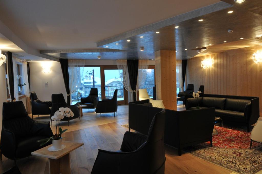 The Lounge at Hotel Chalet Laura in Madonna di Campiglio