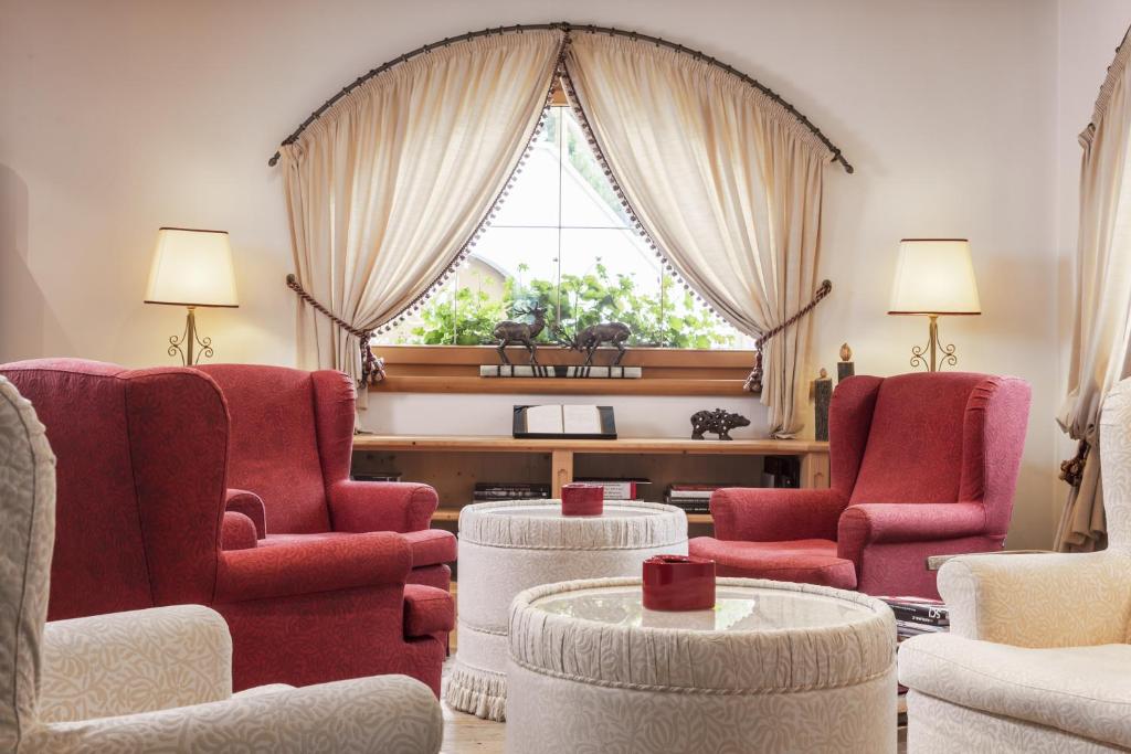 The Lounge at Hotel Chalet del Sogno in Madonna di Campiglio