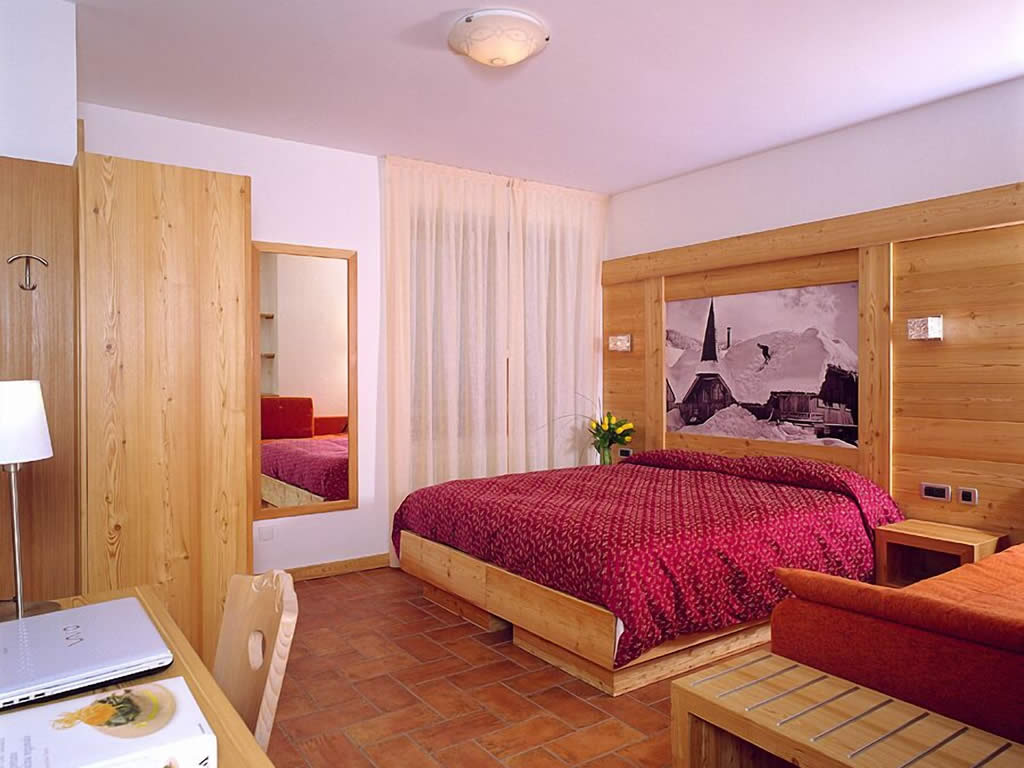 Triple Classic Room at Hotel Ariston in Madonna di Campiglio