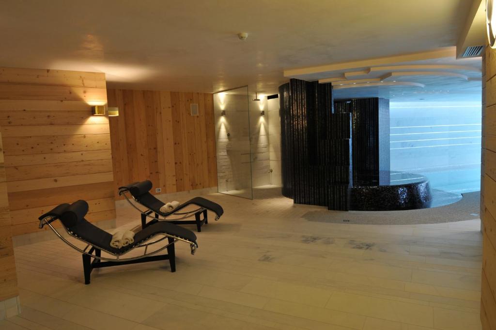 Wellness Relaxation Area at Hotel Chalet Laura in Madonna di Campiglio